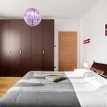 Como Lake Home Apartment