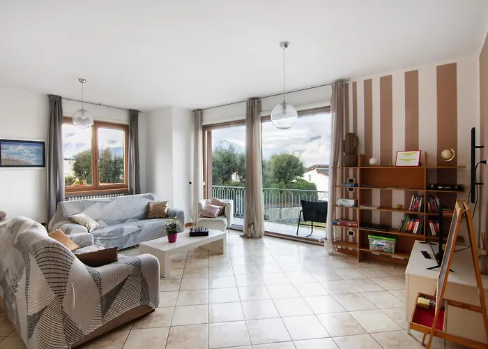 Como Lake Home Colico