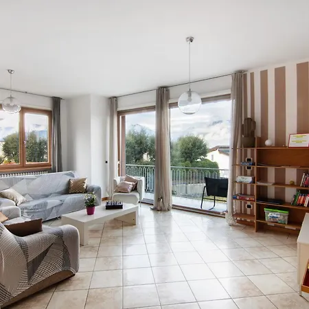 Como Lake Home Colico