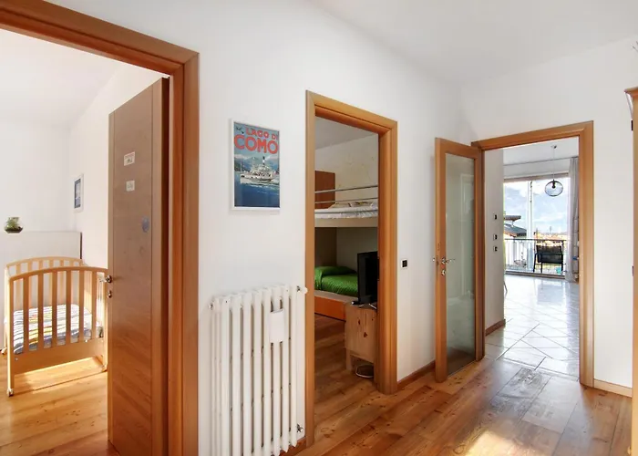 Como Lake Home Apartmán *